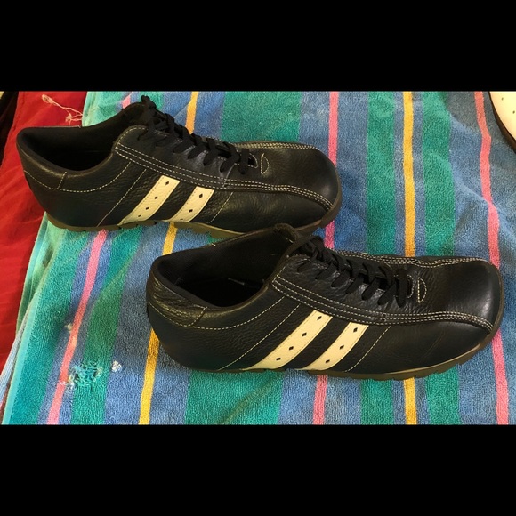 Casual kicks - Picture 2 of 2